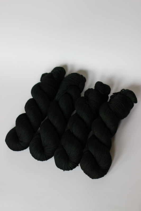 OOAK - Hornblende Green Oops! - DK